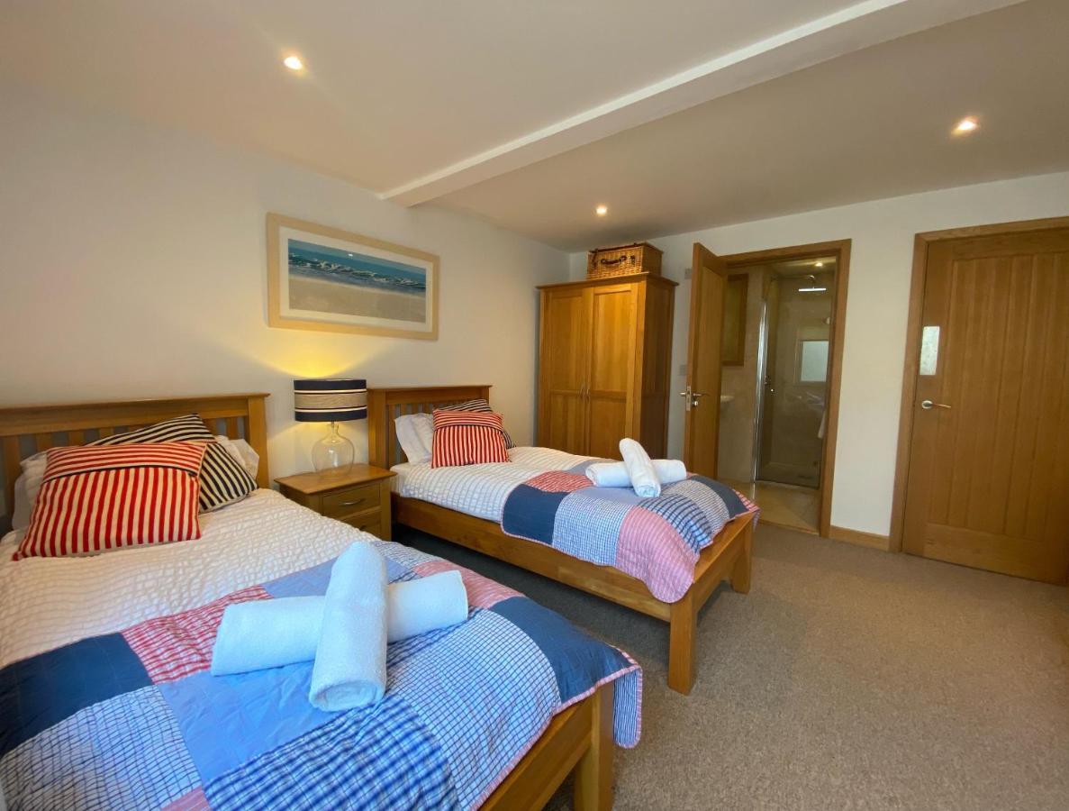 Ohana House - Unbeatable Location - Uk'S Best Beaches New Quay Kültér fotó