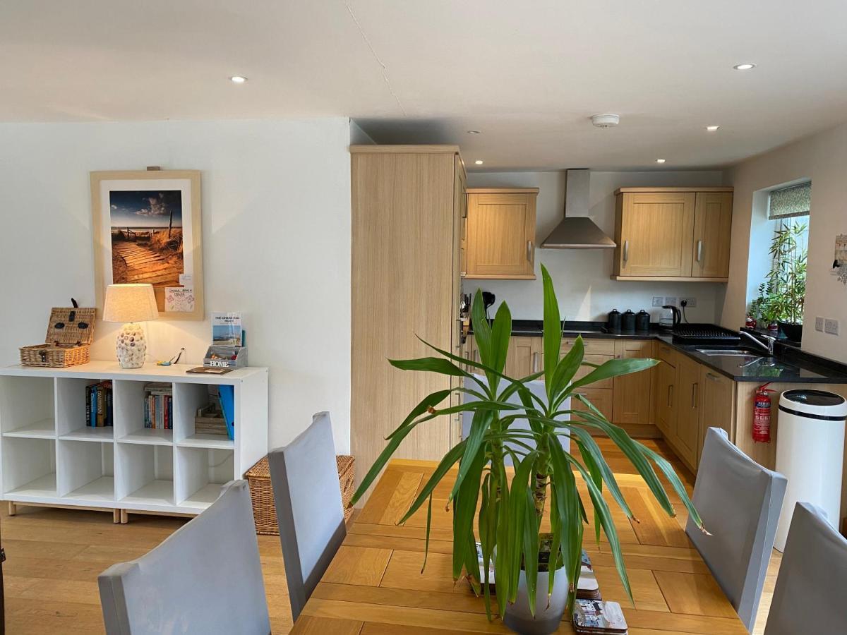 Ohana House - Unbeatable Location - Uk'S Best Beaches New Quay Kültér fotó